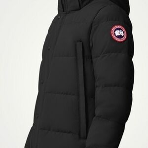 Canada Goose Men's Black Puffer Jacket- Like New